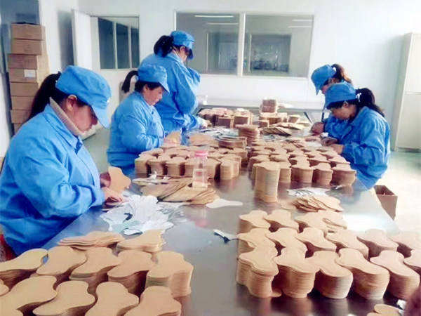 膏藥貼牌是什么意思？委托膏藥代加工的優(yōu)勢是什么？